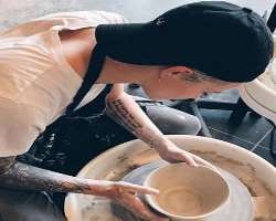 She is also good at pottery. 